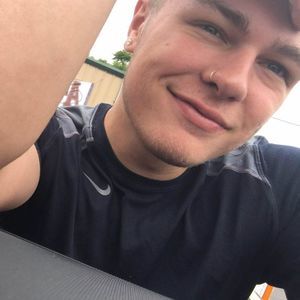 Meet your Posher, Alex